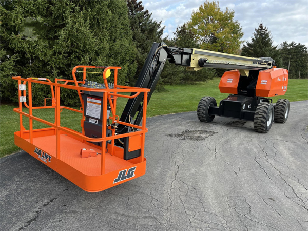 2024 JLG 660SJ