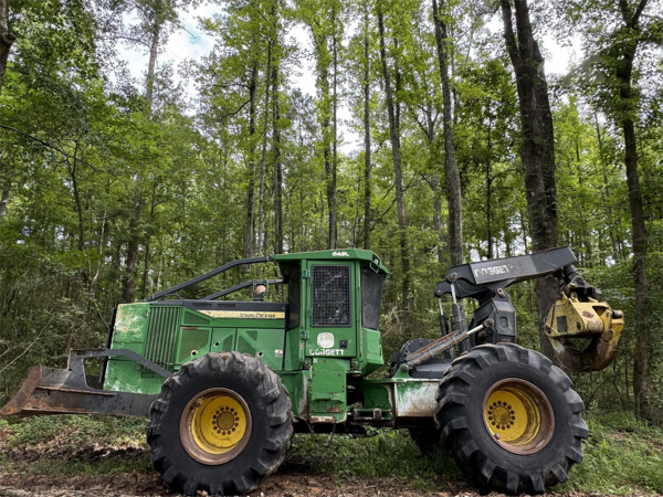 2015 John Deere 648L