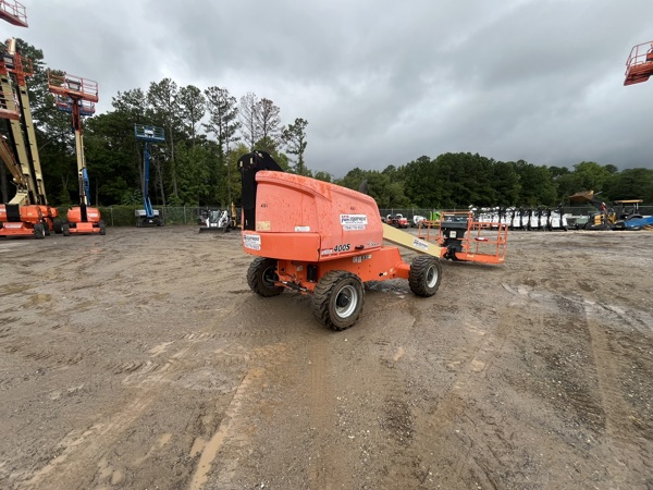 2016 JLG 400S