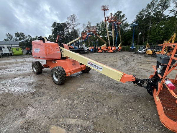 2016 JLG 400S