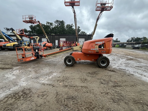 2016 JLG 400S