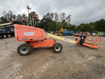 2016 JLG 400S