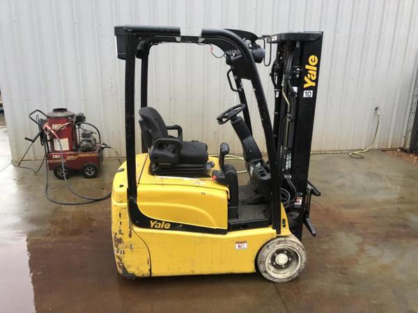 2016 Yale ERP030VT