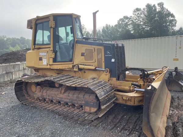 2002 John Deere 700H LGP