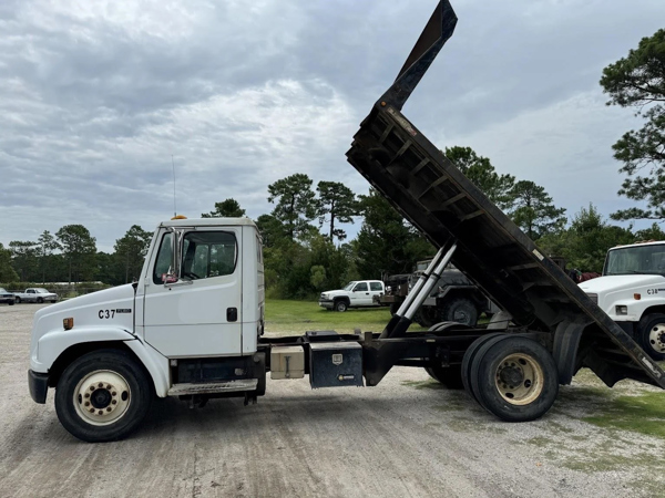 2000 Freightliner FL60