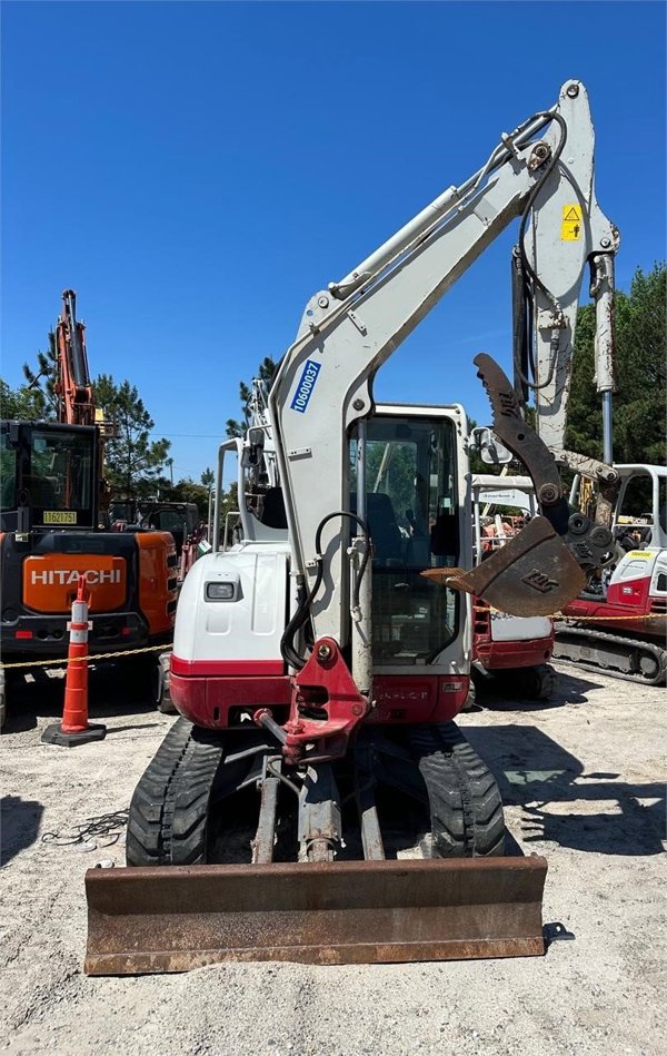 2017 Takeuchi TB240