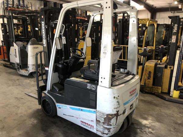 2013 UniCarriers TX 30