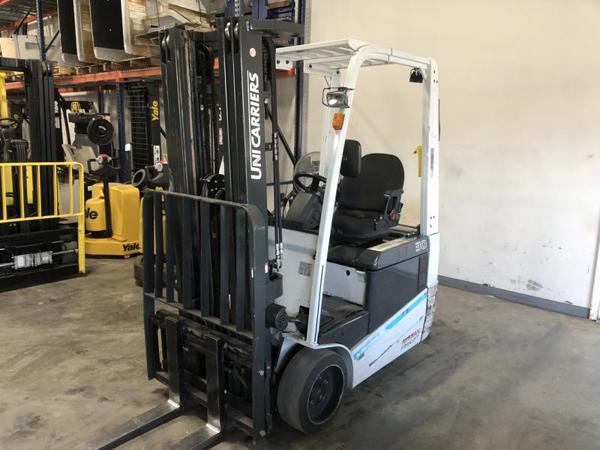 2013 UniCarriers TX 30