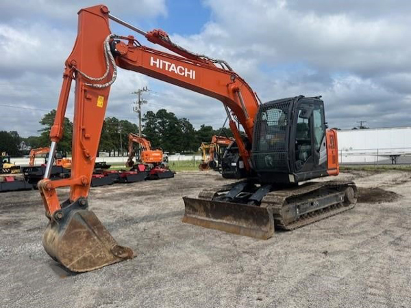 2020 Hitachi ZX135US-6