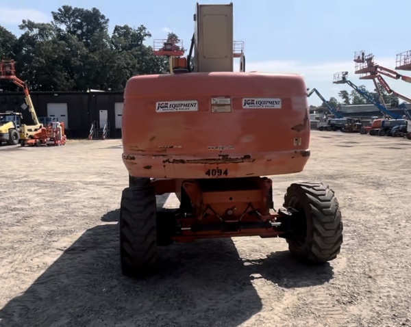 2012 JLG 800S