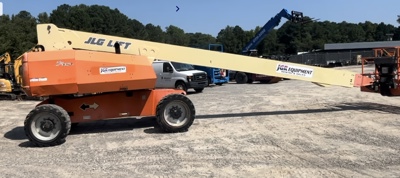 2012 JLG 800S