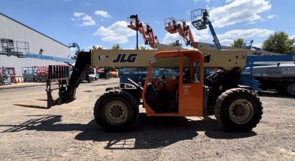 2013 JLG G9-43A