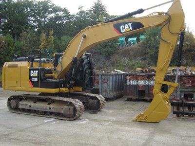 2014 CAT 320E