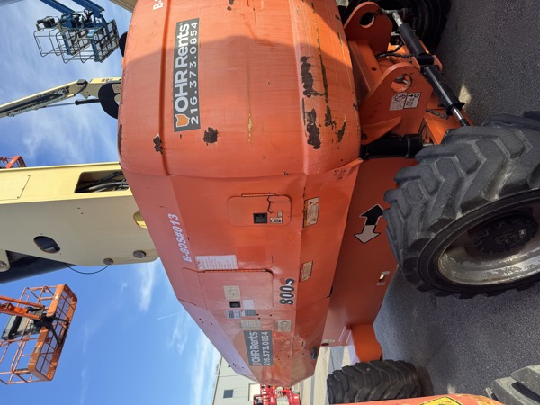 2013 JLG 800S