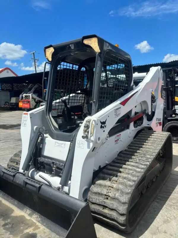 2017 Bobcat T740