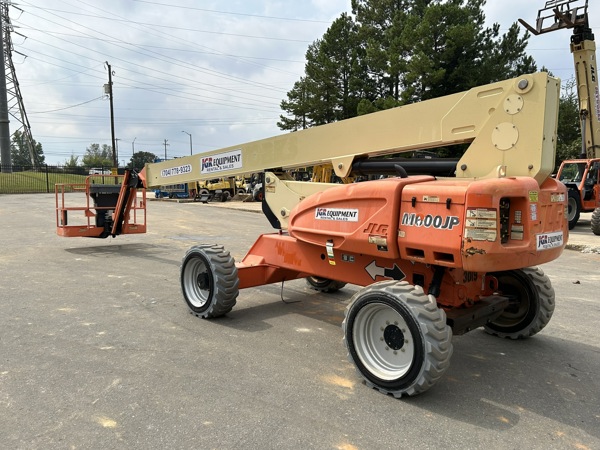 2014 JLG M600JP