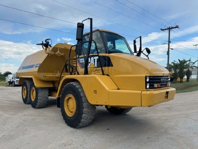 2013 CAT 725