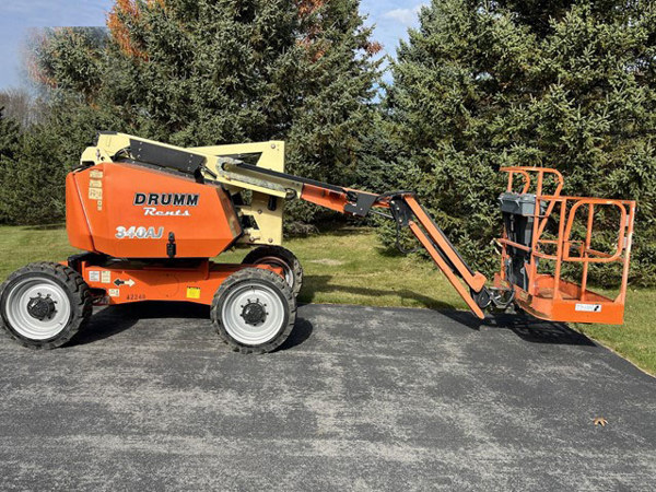 2016 JLG 340AJ