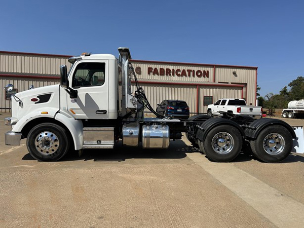 2019 Peterbilt 567