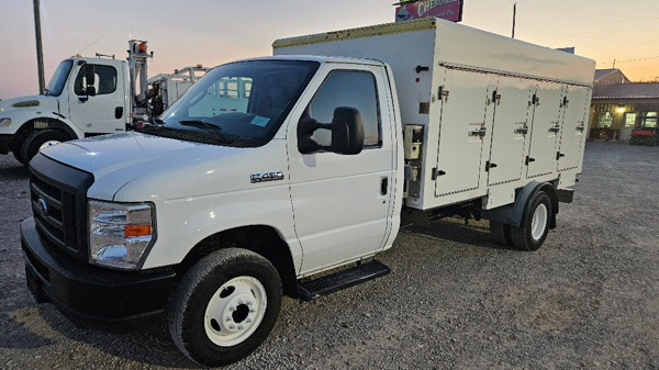 2017 Ford E450