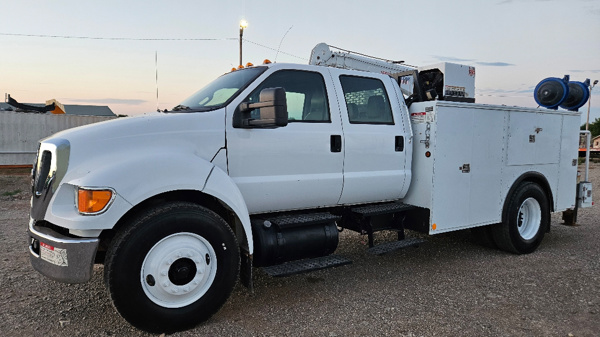 2011 Ford F750