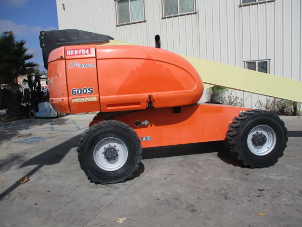 2008 JLG 600S