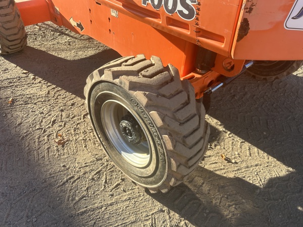 2016 JLG 400S