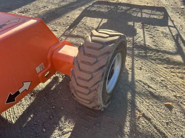 2016 JLG 400S