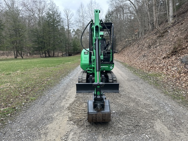 2017 Takeuchi TB230