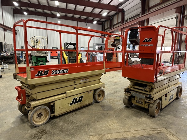 2000 JLG 2032ES