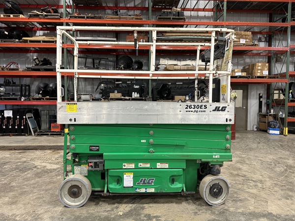 2013 JLG 2630ES