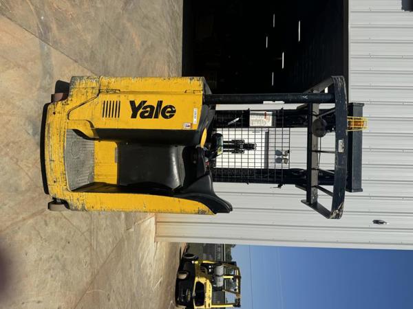 2012 Yale NR035DA