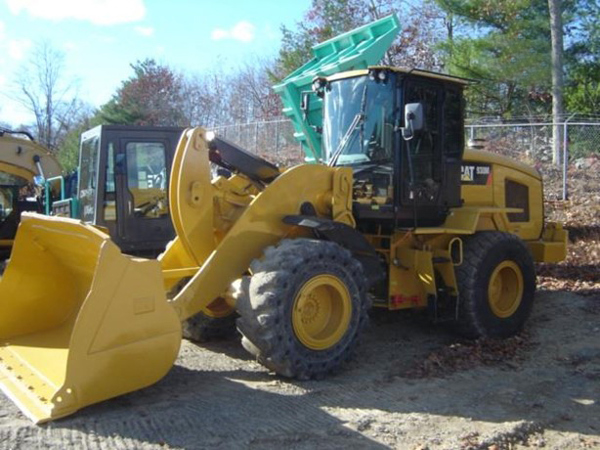 2016 CAT 930