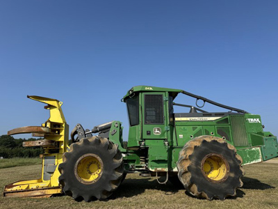 2015 John Deere 643L