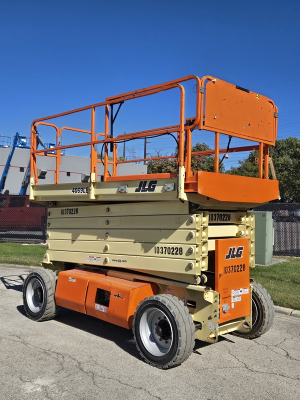 2015 JLG 4069LE