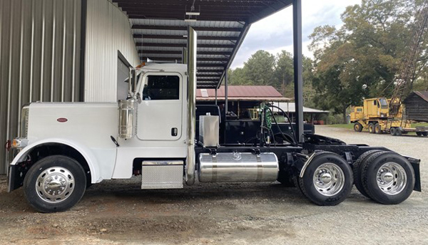 2009 Peterbilt 389