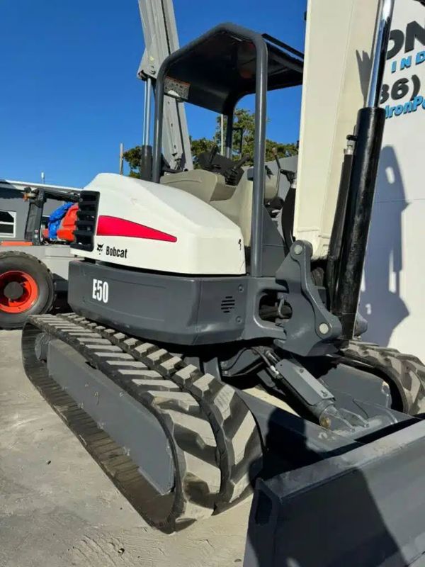 2018 Bobcat E50