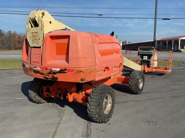 2012 JLG 400S