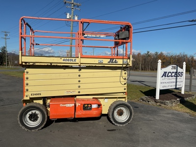 2012 JLG 4069LE