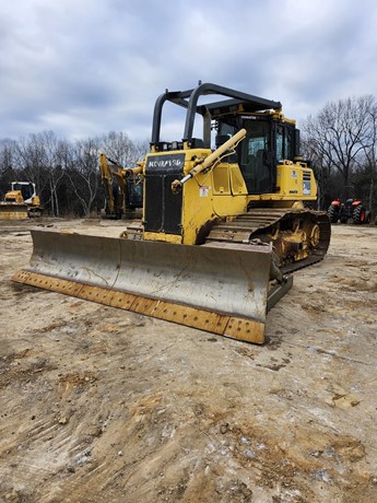 2019 Komatsu D65WX-18