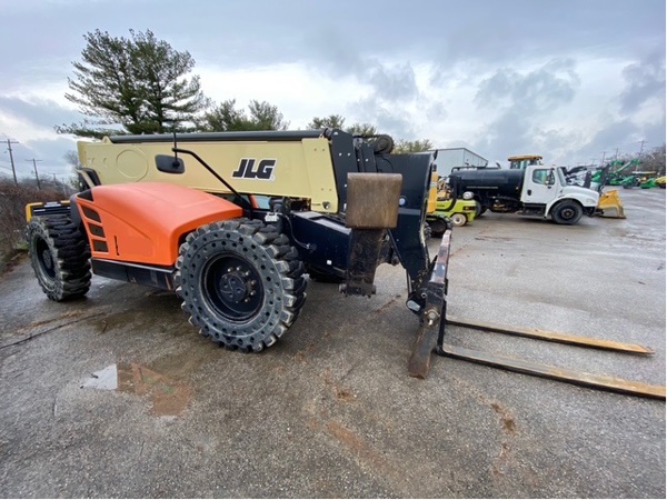 2017 JLG 1255