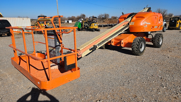 2013 JLG 400S