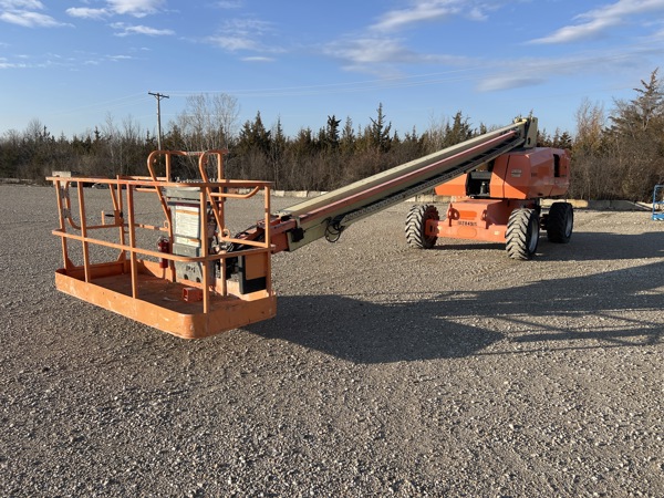 2014 JLG 800S