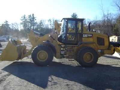 2019 CAT 938M