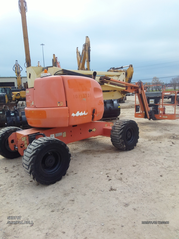 2013 JLG 450AJ