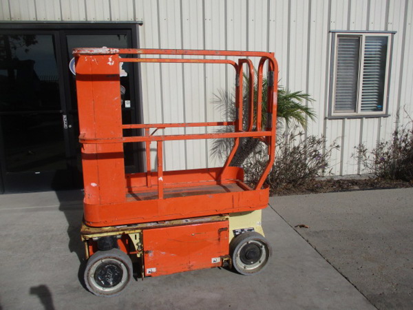 2015 JLG 1230ES