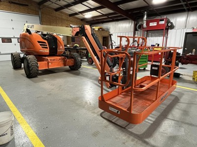 2015 JLG 600AJ