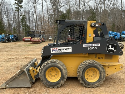 2020 John Deere 320G