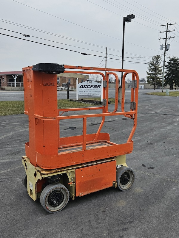 2014 JLG 1230ES