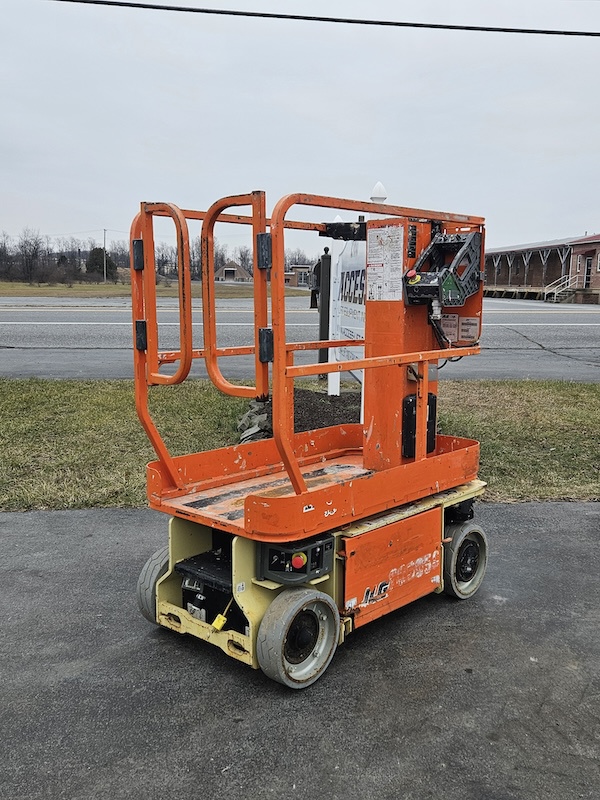 2014 JLG 1230ES